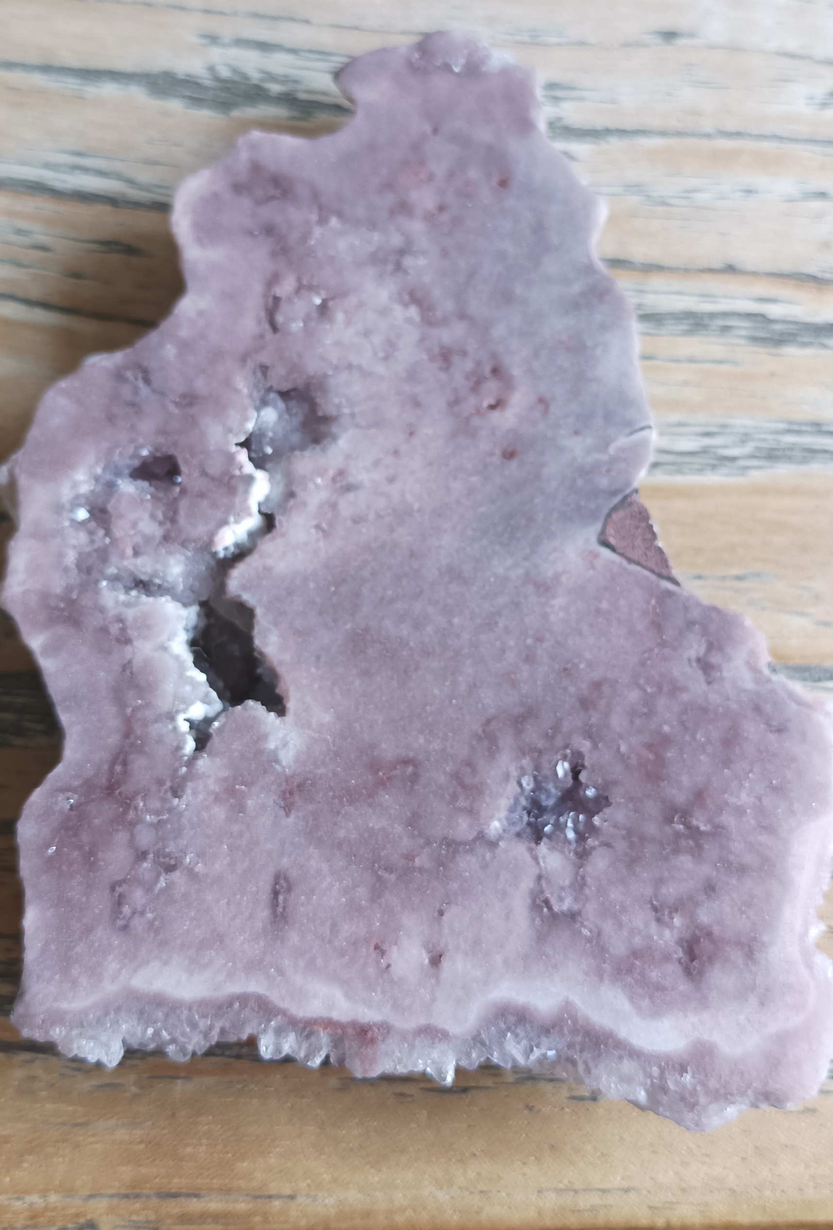 Roze Amethist met Druzy Cavities (A137/MIRU-0015)